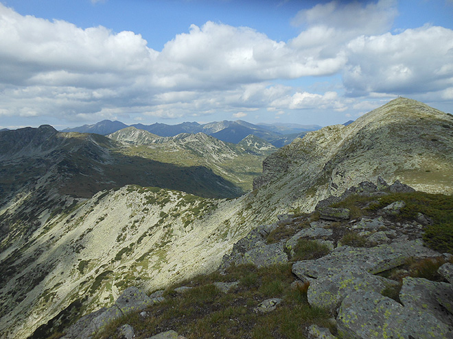  Holé skalnaté hřebeny pohoří Rila