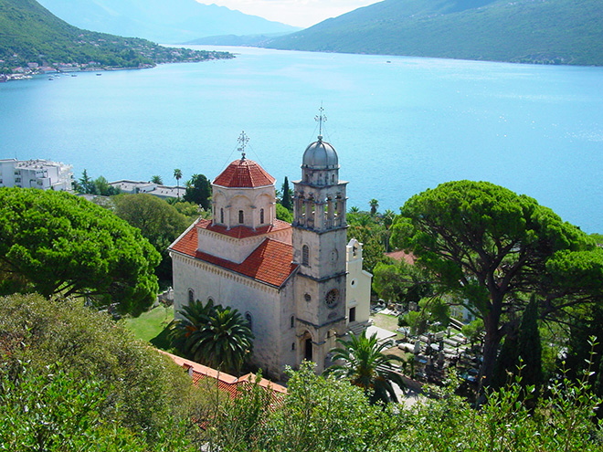 Pravoslavný klášter Savina je ozdobou města Herceg Novi