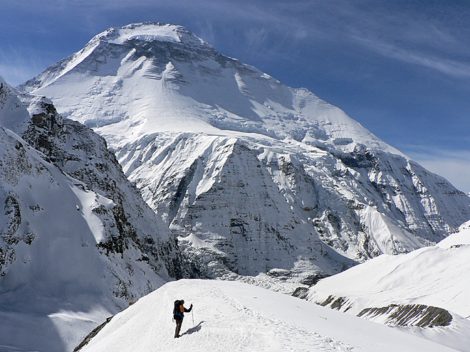 Trek kolem Dhaulagiri patří k těm obtížnějším a je třeba nést si svůj stan