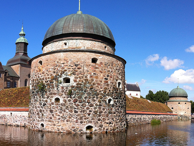 Pompézní královský palác ve Vadsteně