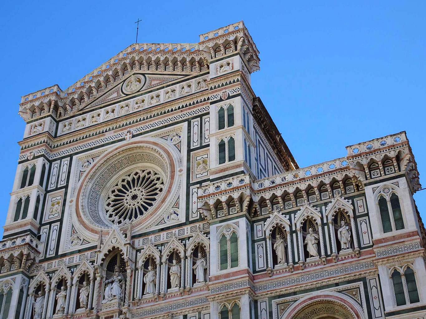  Detail katedrály Santa Maria del Fiore ve Florencii