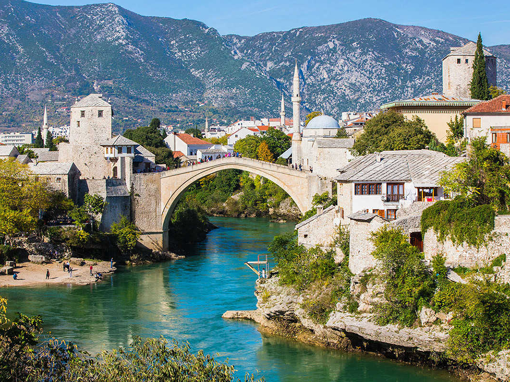 Zrekonstruovaný Stari most byl v roce 2005 zapsán na Seznam UNESCO