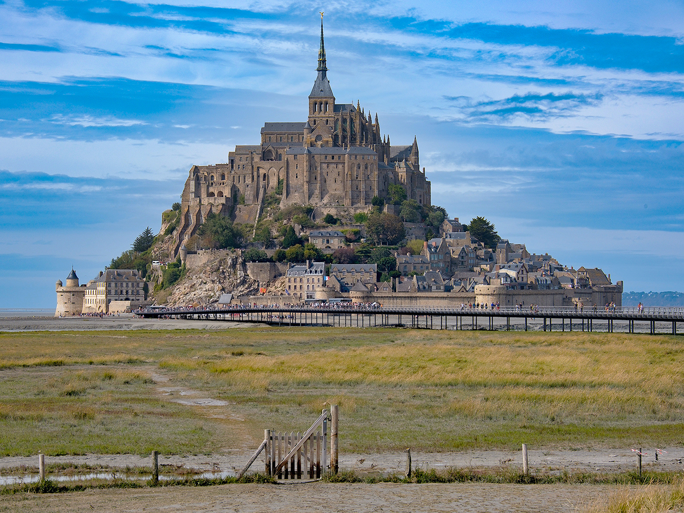 Mont Saint-Michel - jedna z nejznámějších památek Francie