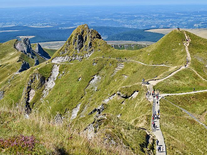 Výhledy pod vrcholem vyhaslé sopky Puy de Sancy