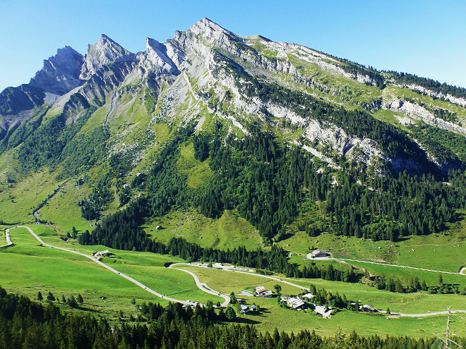 Aiguille des Calvaires v masivu Aravis