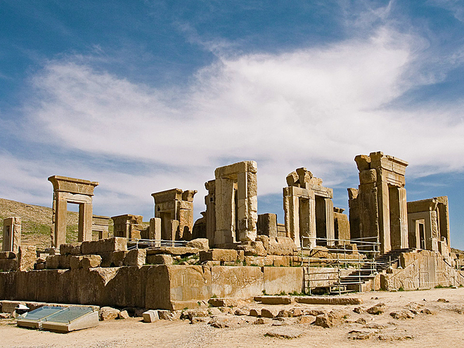 Pozůstatky starověkého města Persepolis, které založil král Dareios I.