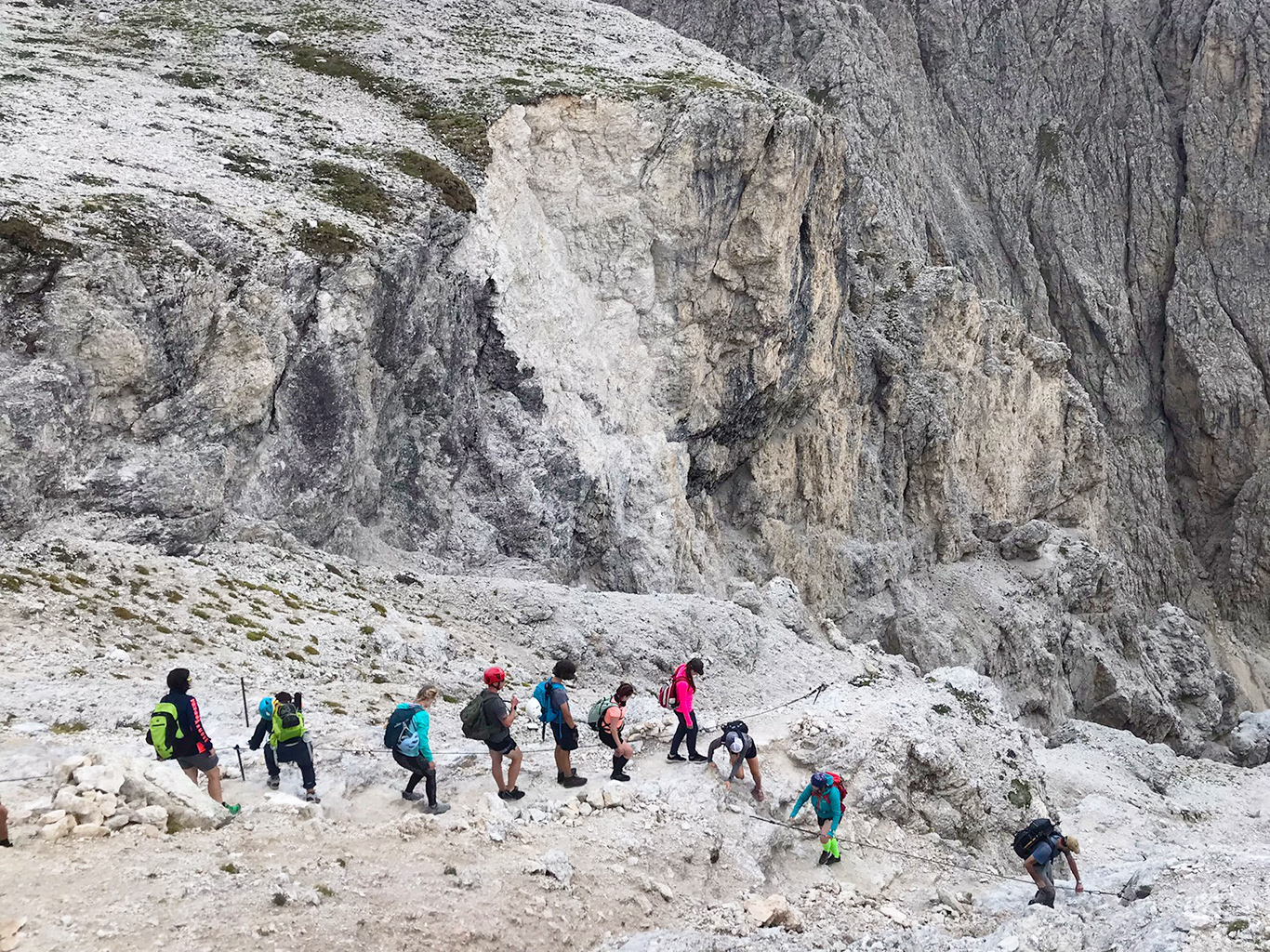 Sestup po zdolání via ferraty Brigata Tridentina (C) 