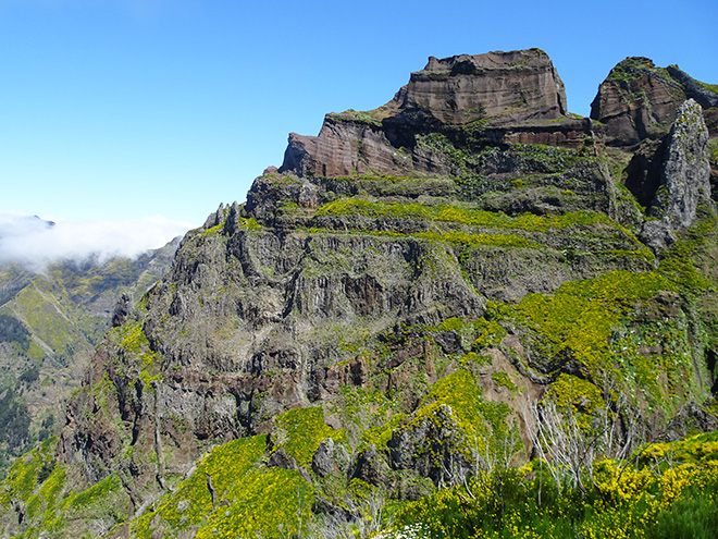 Část masivu Pico das Torres, druhé nejvyšší hory ostrova