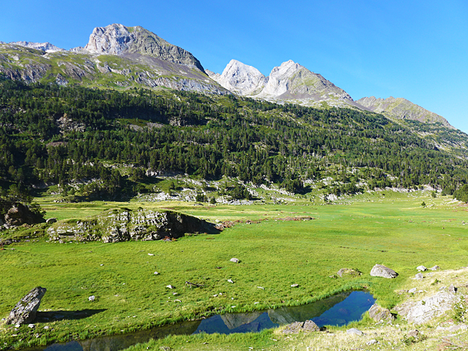 Chráněné území Possets y Maladeta leží ve středu Pyrenejí v údolí Benasque