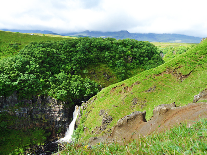 Vodopád Lealt Falls na ostrově Skye