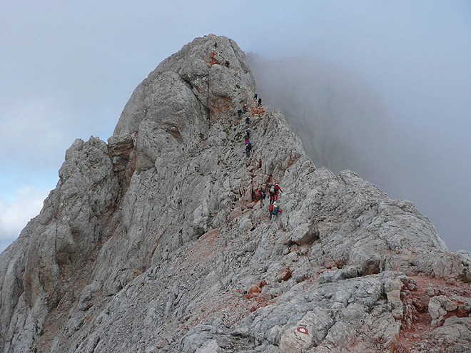 Zajištěný hřeben na Triglav