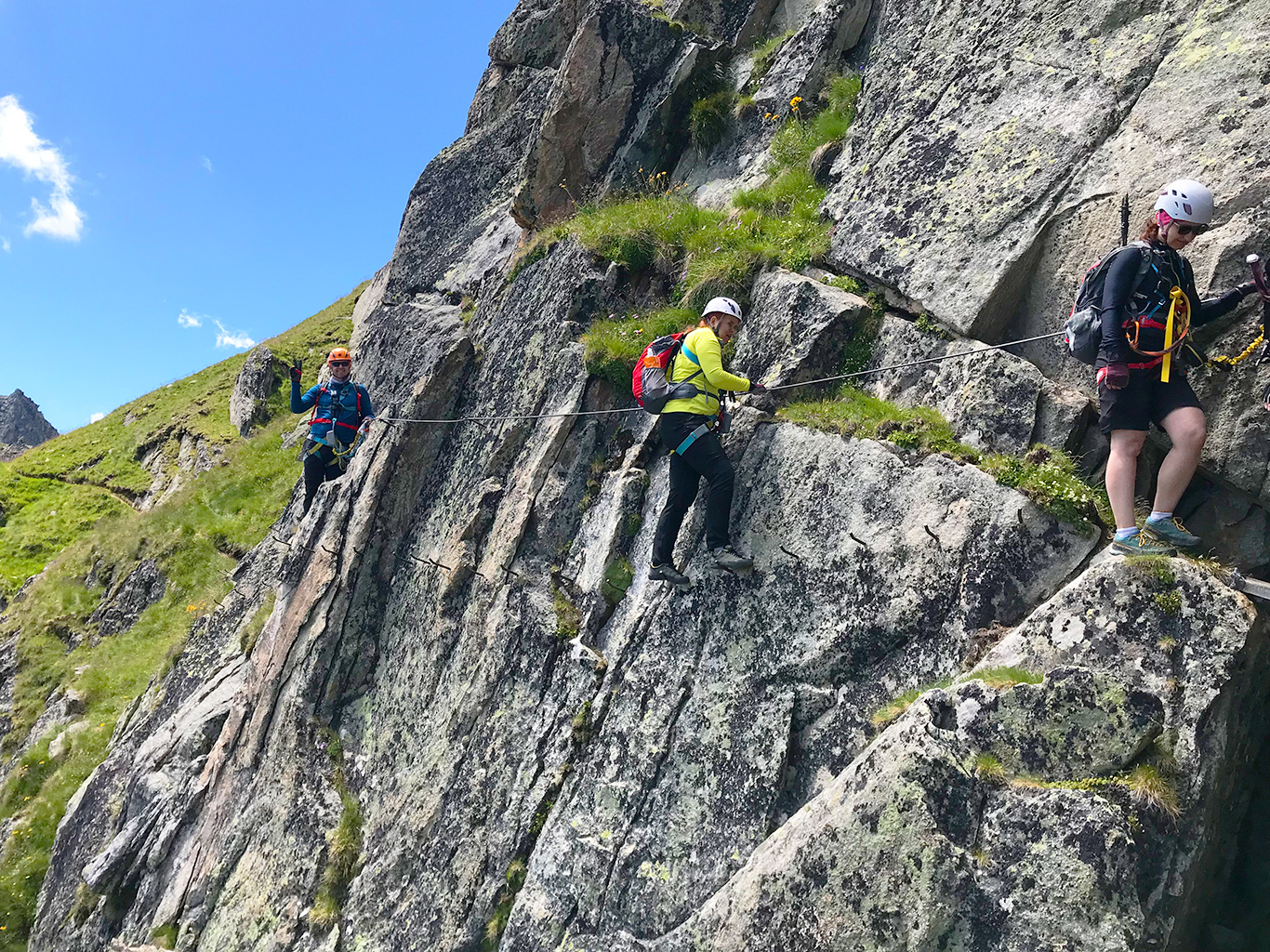 Eggishorn klettersteig (B/C) poskytuje výhledy na čtyčtisícové velikány