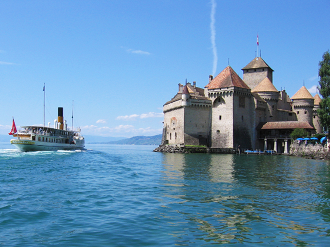 Ženevské jezero a Château de Chillon, pevnost proslavená lordem Byronem