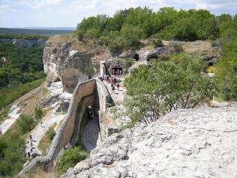 Výhľad na skalné mesto Čufut Kale