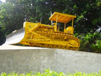 Buldozer, kterým Che nechal vykolejit Batistův obrněný vlak