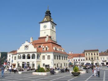 Centrální brašovské náměstí Piaţa Sfatului