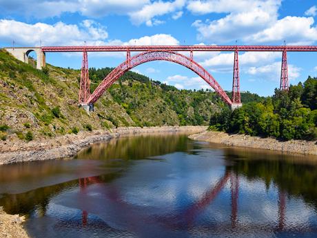 Viadukt Garabit - železniční most z dílny Gustava Eiffela