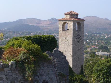 Stari Bar - hodinová věž