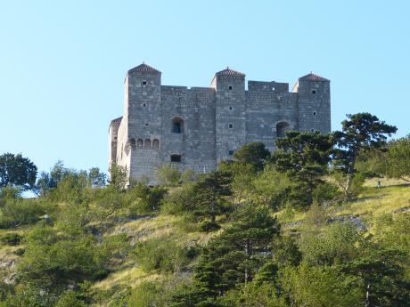 Turecká pevnost Haj-Nehaj je významnou dominantou města Senj