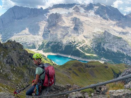 Via ferrata delle Trincee (D) s výhledy na Marmoladu a jezero Fedaia