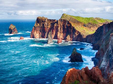 Mys Ponta de São Lourenço čelí často silnému větru