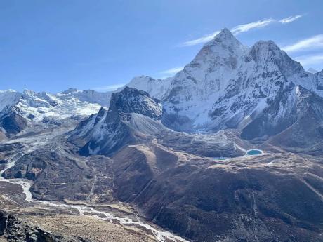 Výhledy z Nangkartshang Peak patří k těm nezapomenutelným