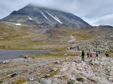 Túra přes hřeben Besseggen pohořím Jotunheimen