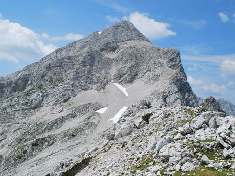  2 332 m vysoká Mala Mojstrovka