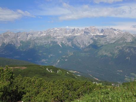 Výhledy na pohoří Brenta z chaty La Roda