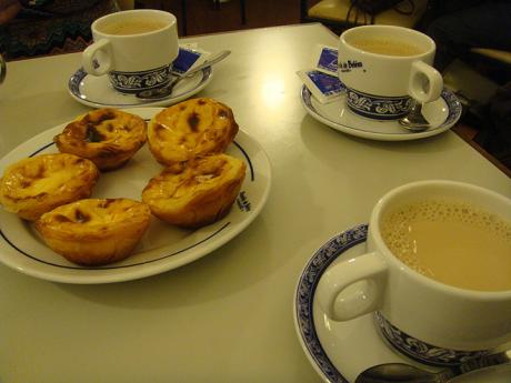 Portugalská národní pochoutka Pasteis de Belém je k sehnání i na Madeiře