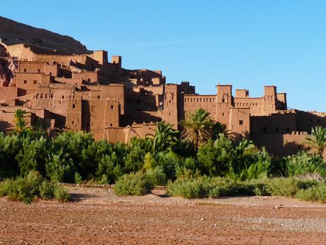 Zachovalý hliněný ksar Aït Benhaddou