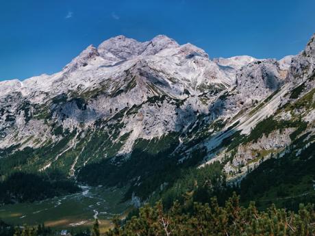 Majestátní Triglav je nejvyšší horou Julských Alp a celého Slovinska